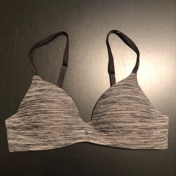 Victoria's Secret Other - Victoria's Secret "The T-Shirt" Bra (grey/black)